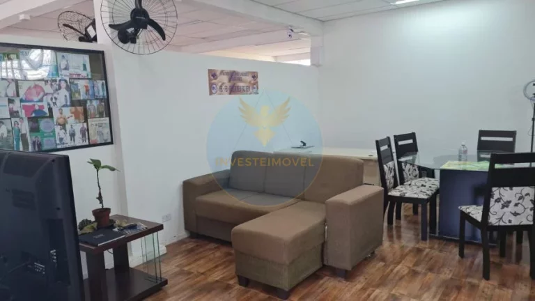 Imagem Prédio comercial à locação em Cotia com terrenos extras