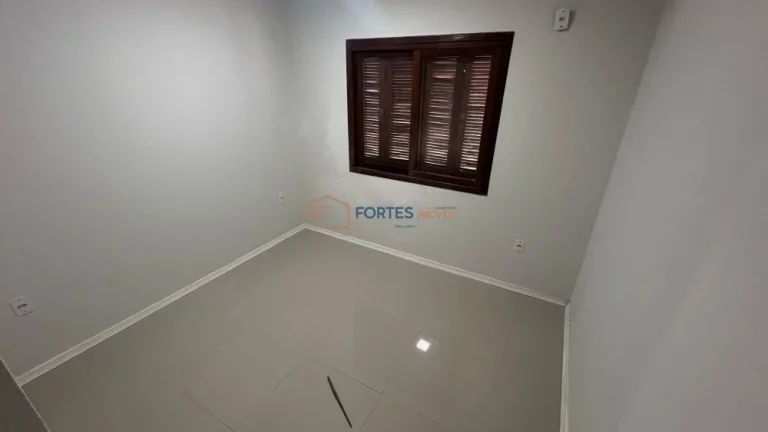 Imagem Fortes Imóveis Vende - Geminado no Bairro Pitangas
