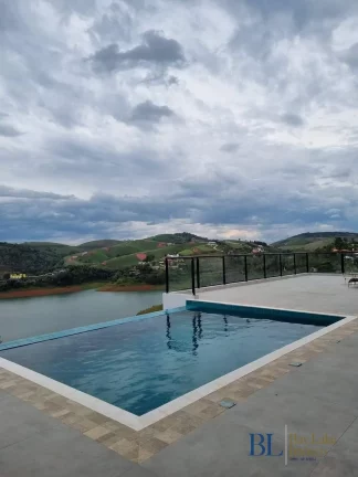 Imagem Casa Em Condomínio a Venda Com 325M² Em Igaratá!!!Estuda Permuta em SP!!