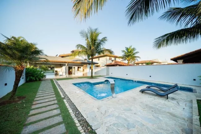Imagem Morada da Praia - Casa de Praia Sobrado mobiliada para locação no Condomínio Morada da Praia em Bertioga, com 6 dormitórios e piscina