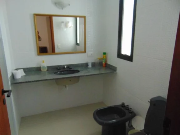 Imagem Apartamento com 3 dormitórios, 140 m² - venda por R$ 640.000,00 ou aluguel por R$ 8.412,00/mês - Pitangueiras - Guarujá/SP