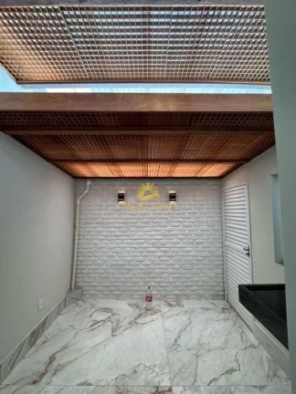 Imagem Casa de Alto Padrão no Jardim Boa Vista: Luxo e Conforto Próximo à Praia do Morro
Descubra esta c...