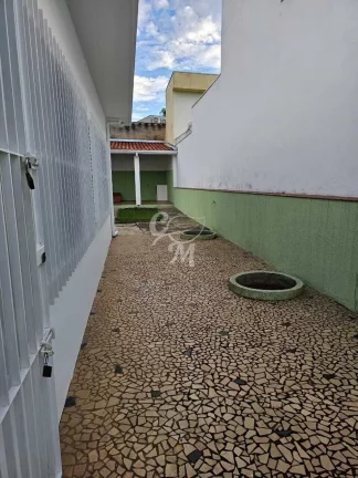 Imagem Casa em área Residencial e Comercial - 340m²