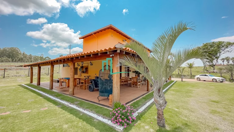 Imagem LINDA E EXCLUSIVA PROPRIEDADE RURAL COM 10 ALQUEIRES NA REGIÃO DE CAPETINGA/MG
