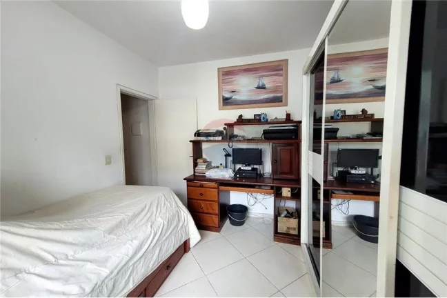 Imagem Casa com 3 quartos, 104 m² à venda em Vila Valqueire - Rio de Janeiro.
