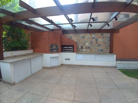 Imagem Linda cobertura de 321M² com 3 quartos e 2 suítes. Armários, varandas, ampla sala.