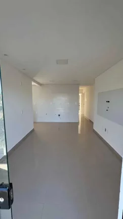 Imagem Apartamento com 2 dormitórios sendo 1 suíte e 1 vaga de garagem no Bairro Gravatá - Navegantes