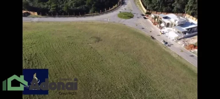 Imagem Terreno Á Venda no Condomínio De Alto Padrão no Alphaville Jundiaí 586 M²