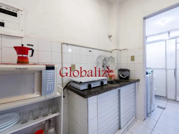 Imagem Apartamento mobiliado, frente mar para locação em Santos por $ 2.200,00 Pacote.