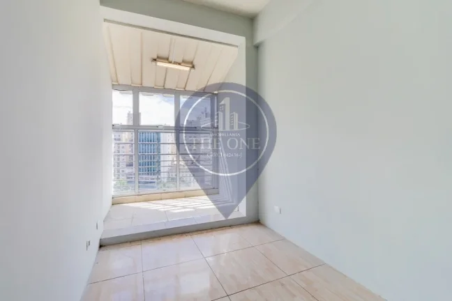 Imagem Excelente Oportunidade: Conjunto Comercial à Venda em São Paulo-SP, Bairro República - 1 Sala, 1 Banheiro, 36m² de Área