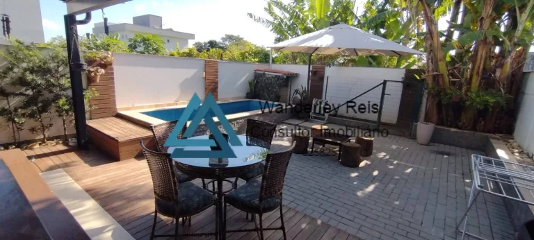 Imagem Belíssima casa com 3 suítes em área privilegiada