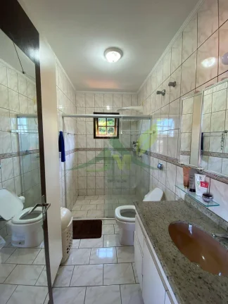 Imagem Casa Espaçosa e Aconchegante à Venda no Bairro Loanda, Atibaia/SP