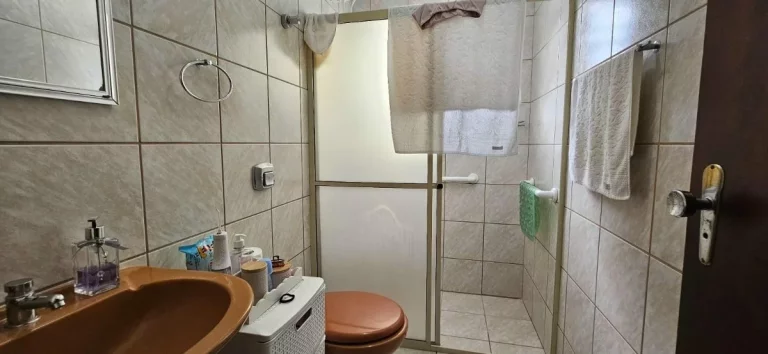 Imagem Casa à Venda,300 m2 , 3 dormitórios(1 suíte), 2 Vagas , Trindade, Florianópolis, SC
