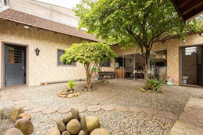 Imagem Casa com 4 dormitórios à venda, por R$ 1.425.000 - Prado Velho - Curitiba/PR