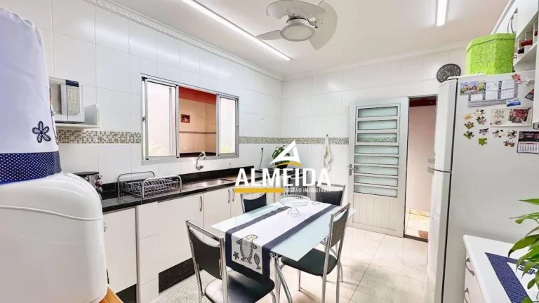 Imagem Casa com 3 dormitórios à venda, 204 m² por R$ 620.000,00 - Jardim Cidade Azul - Rio Claro/SP