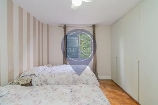 Imagem Apartamento à venda em Cerqueira César, São Paulo-SP: 3 quartos, 1 suíte, 2 banheiros, 1 vaga, 154m². Venha conferir!