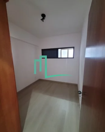 Imagem Vende-se apartamento no Edifício Boulevard, Franca-SP.