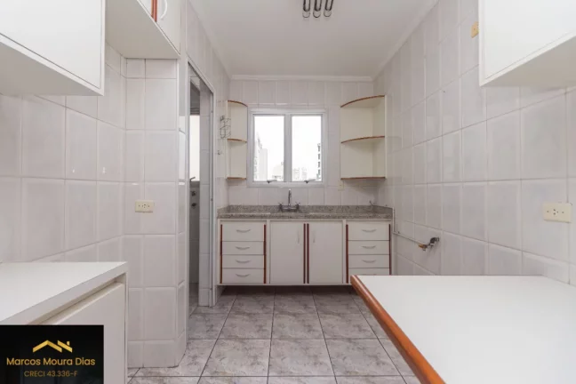 Imagem Apartamento em Pinheiros com 2 quartos, 60m², 1 Vaga de Garagem. Andar alto