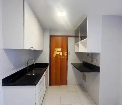 Imagem Com 95 m², este apartamento em Jardim Camburi oferece todo o conforto que você e sua família merecem.