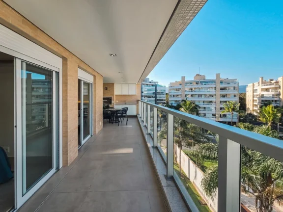 Imagem Imperdível apartamento de 3 quartos na Riviera de São Lourenço Módulo 07: 110,74m², 1 suíte, 3 salas, varanda gourmet e 2 vagas.