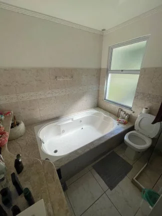 Imagem VENDO ESTA CASA DE ALTO PADRÃO NO BAIRRO: CÔNEGO - NOVA FRIBURGO RJ.