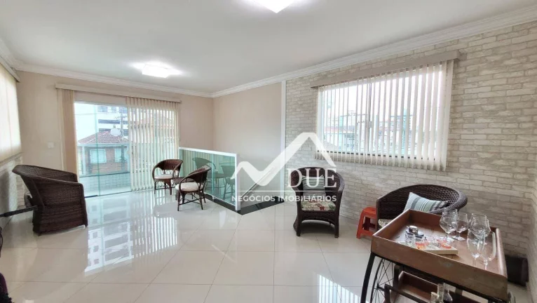 Imagem Casa com 3 suites à venda, 219 m² por R$ 1.650.000 - Embaré - Santos/SP