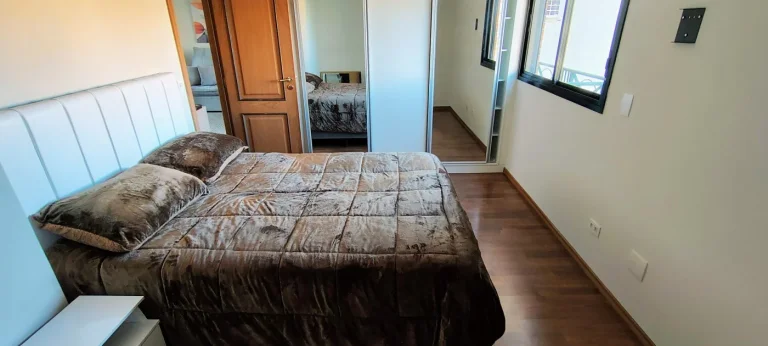 Imagem Apartamento 3 quartos mobiliado no Ahú - Aluguel R$4.500,00.