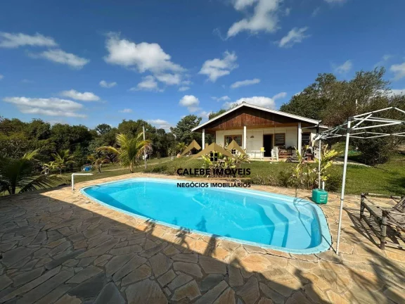 Imagem Chácara com 3 dormitórios à venda, 4000 m² por R$ 750.000,00 - Bairro dos Mirandas - Tatuí/SP