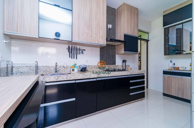 Imagem Casa com 4 dormitórios à venda, 179 m² por R$ 1.590.000,00 - Condomínio Solar Primavera - Lagoa Santa/MG