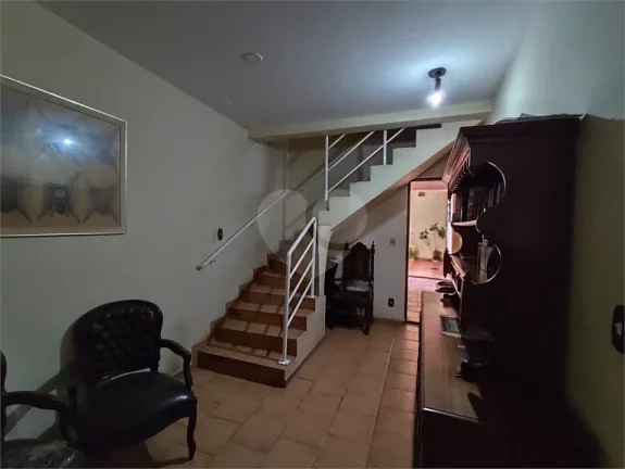 Imagem Sobrado à venda com 6 quartos, sendo 4 suítes, em Butantã, São Paulo - SP