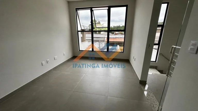 Imagem Casa com 3 quartos e 2 vagas de garagem no Imbaúbas