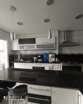 Imagem Imperdível oportunidade: Apartamento de luxo com 4 quartos e 3 suítes na Pitangueiras, Guarujá-SP!