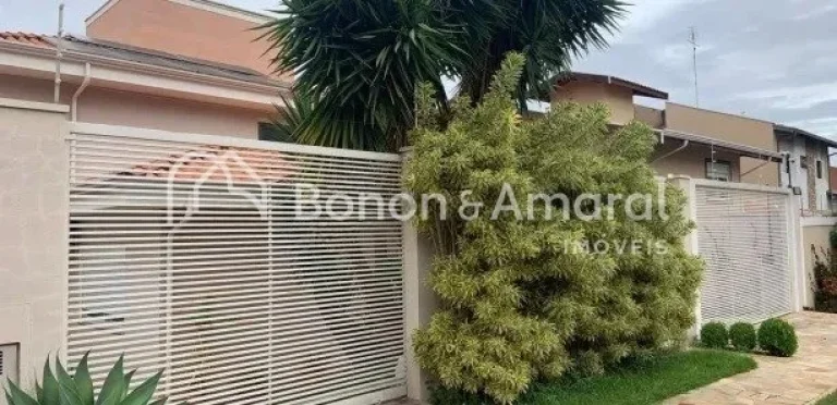 Imagem Descubra o lar perfeito para a sua família nesta linda casa que une sofisticação e praticidade!

...