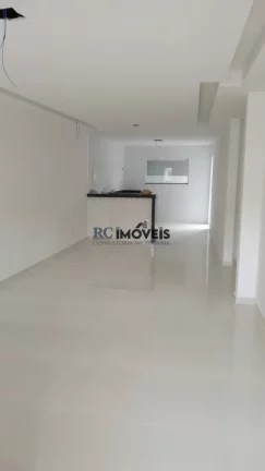 Imagem Casa a Venda no bairro Rio do Ouro - São Gonçalo, RJ