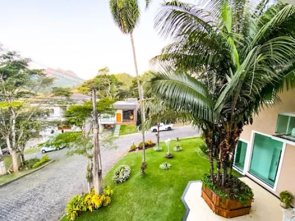 Imagem Casa à venda, 242 m² por R$ 1.800.000,00 - Vargem Grande - Teresópolis/RJ