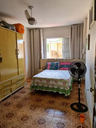 Imagem Casa à venda no Siqueira Campos: 3 quartos, 2 banheiros, 2 salas - Imperdível!