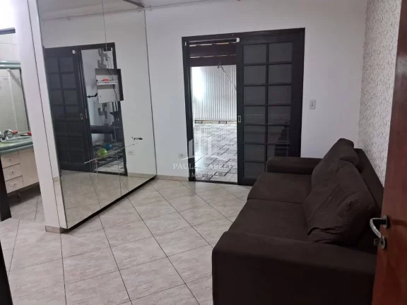 Imagem Sobrade de Alto Padrão 125m², 4 Quartos, 2 Suítes, 2 Vagas, 4 Banheiros, Área de Lazer com Churrasqueira e fogão a lenha no Parque São Vicente, Mauá-SP