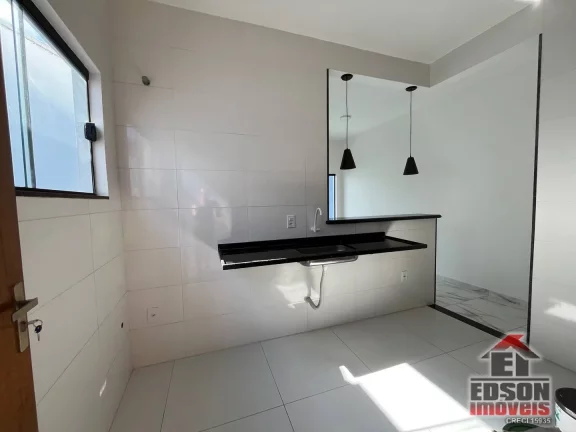 Imagem Casa 2 Quartos, sendo 1 Suíte, Piscina, em Itaipuaçu