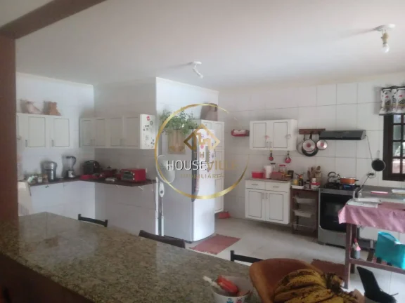 Imagem Chácara 11.000 m², Bairro do Freitas, Zona Norte de São José dos Campos.