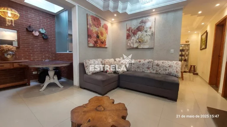 Imagem Ótima casa à venda em Cotia/SP