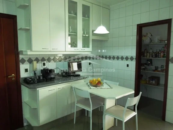 Imagem Jardim Chapadão - Construção Sólida - 
Lindo sobrado, áreas residencial tranquila com todas fac...