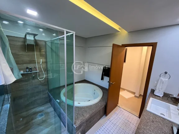 Imagem Linda casa com 3 suítes e sala de cinema