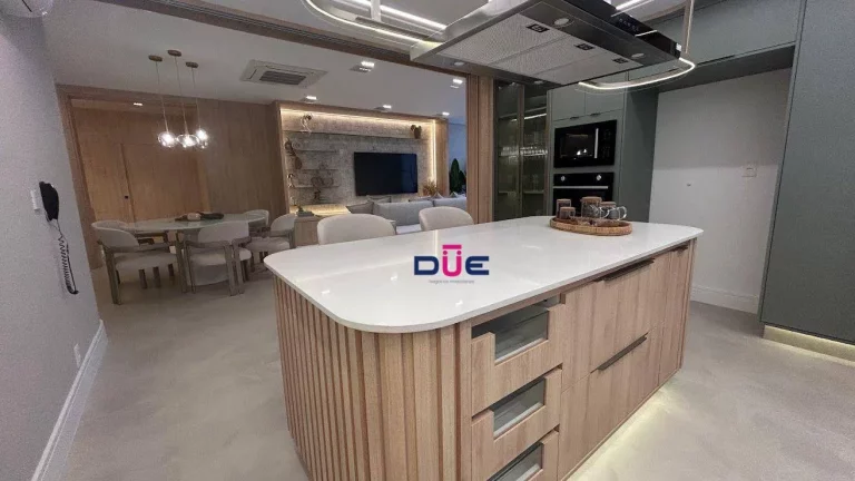 Imagem Apartamento com 3 dormitórios à venda, 159 m² por R$ 2.300.000 - Gonzaga - Santos/SP
