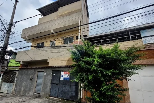 Imagem Casa à Venda com 3 quartos em Bento Ribeiro
