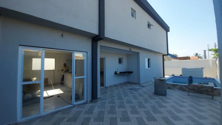 Imagem Casa para Venda em Itanhaém, Jardim Grandesp, 2 dormitórios, 1 suíte, 1 banheiro, 2 vagas