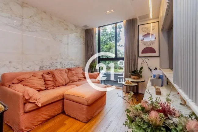 Imagem Casa triplex condomínio Itaim