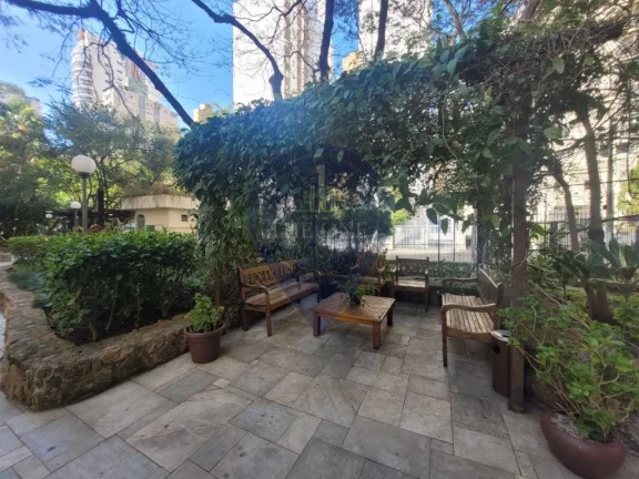 Imagem Imperdível oportunidade: Apartamento de 3 quartos em Moema, São Paulo-SP, com 110m² e 2 vagas de garagem!