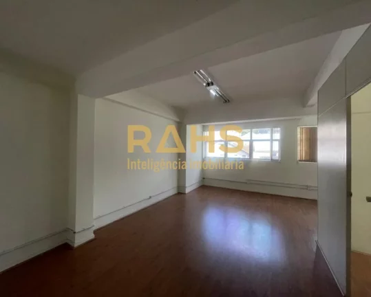 Imagem Para quem está pensando em investir no centro da cidade de Joinville, nós temos essa ótima oportu...