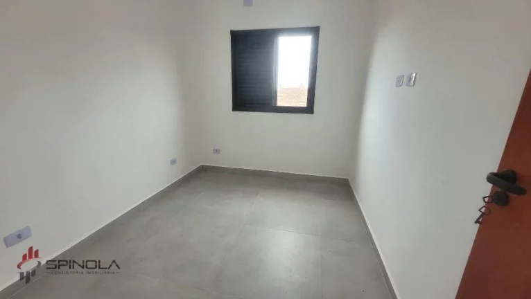 Imagem Casa com 2 dormitórios à venda, 60 m² por R$ 335.000,00 - Maracanã - Praia Grande/SP