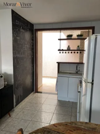 Imagem Sobrado para Venda em São José dos Pinhais, Costeira, 3 dormitórios, 1 suíte, 3 banheiros, 1 vaga